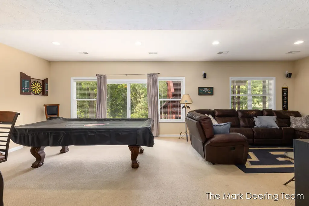 3127 Royal Hannah Drive NE Algoma Township MI 49341