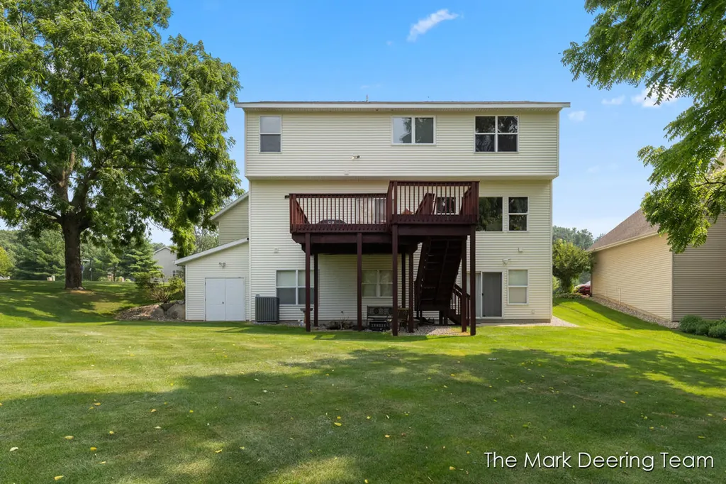 3127 Royal Hannah Drive NE Algoma Township MI 49341