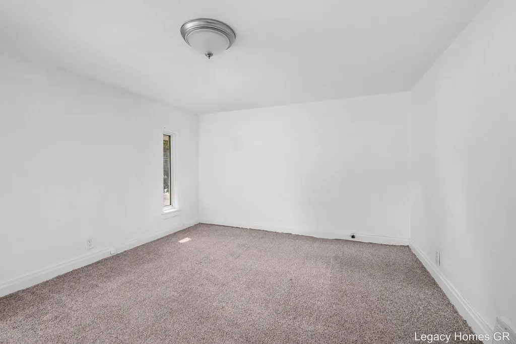 224-226 Maple Street Parchment City MI 49004