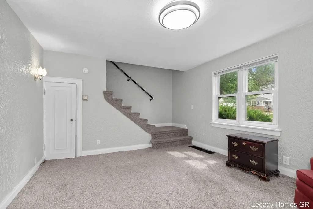 224-226 Maple Street Parchment City MI 49004