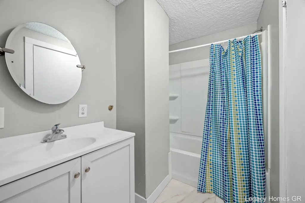 224-226 Maple Street Parchment City MI 49004