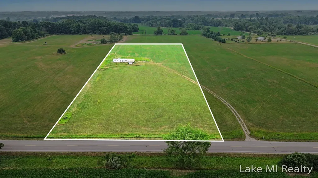 12650 Jefferson Road Deerfield Township MI 49336