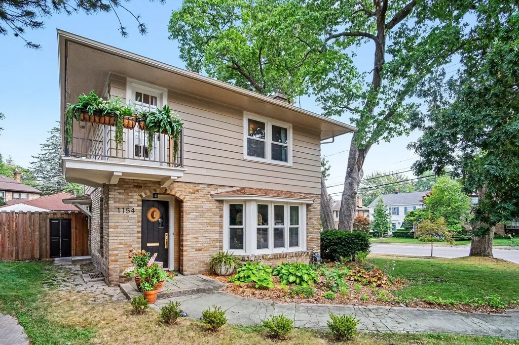 1154 E Chippewa Drive SE Grand Rapids City MI 49506