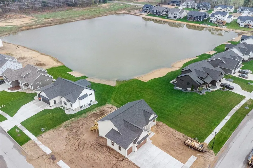 4736 Lexem Drive Georgetown Charter Township MI 49426