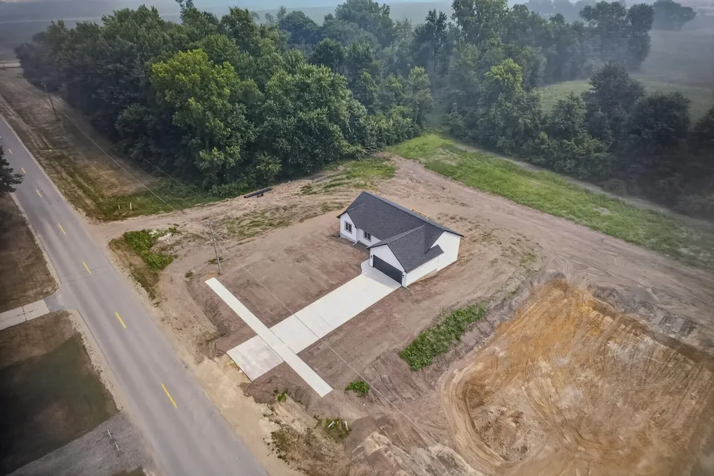 11488 56th Avenue Allendale Charter Township MI 49401