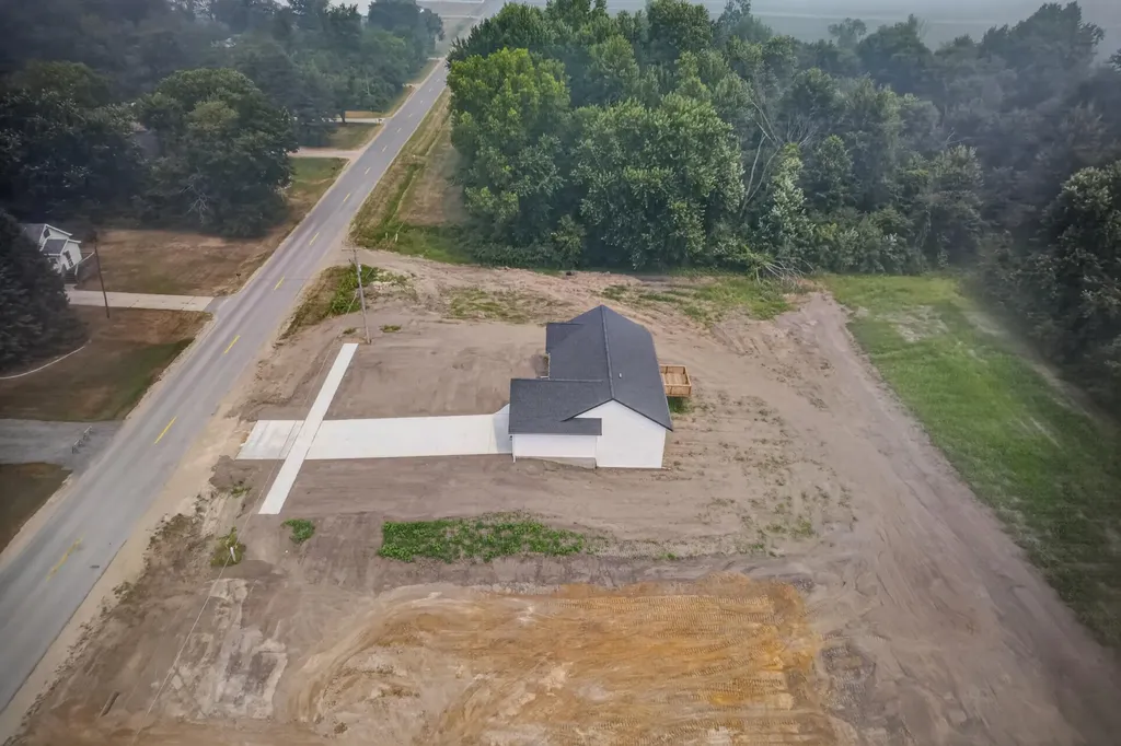 11488 56th Avenue Allendale Charter Township MI 49401