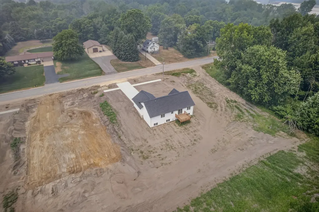 11488 56th Avenue Allendale Charter Township MI 49401