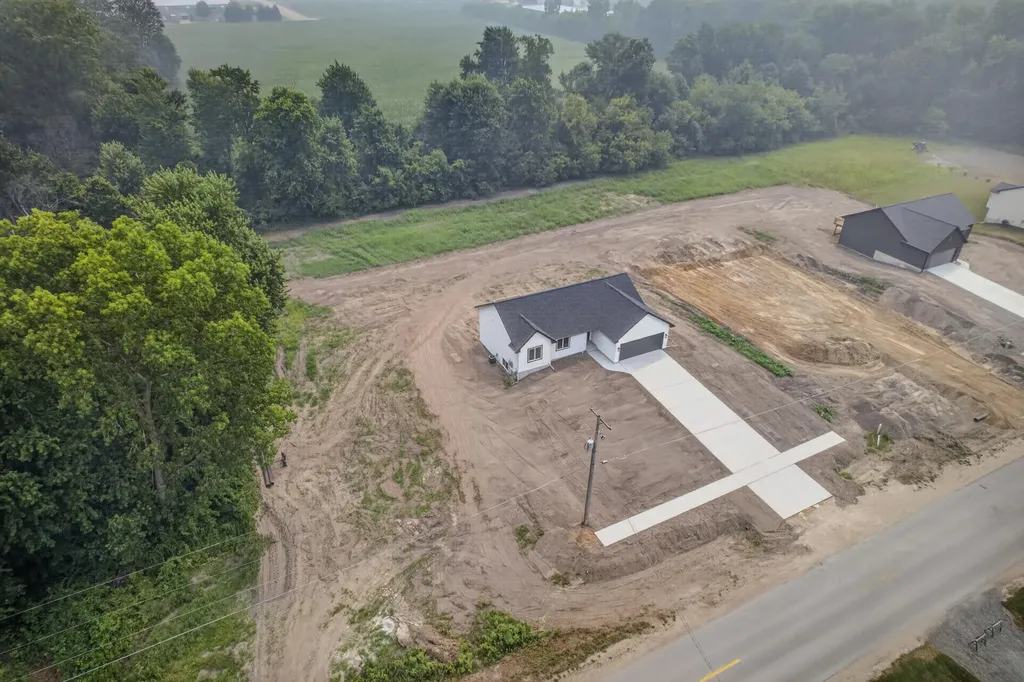 11488 56th Avenue Allendale Charter Township MI 49401