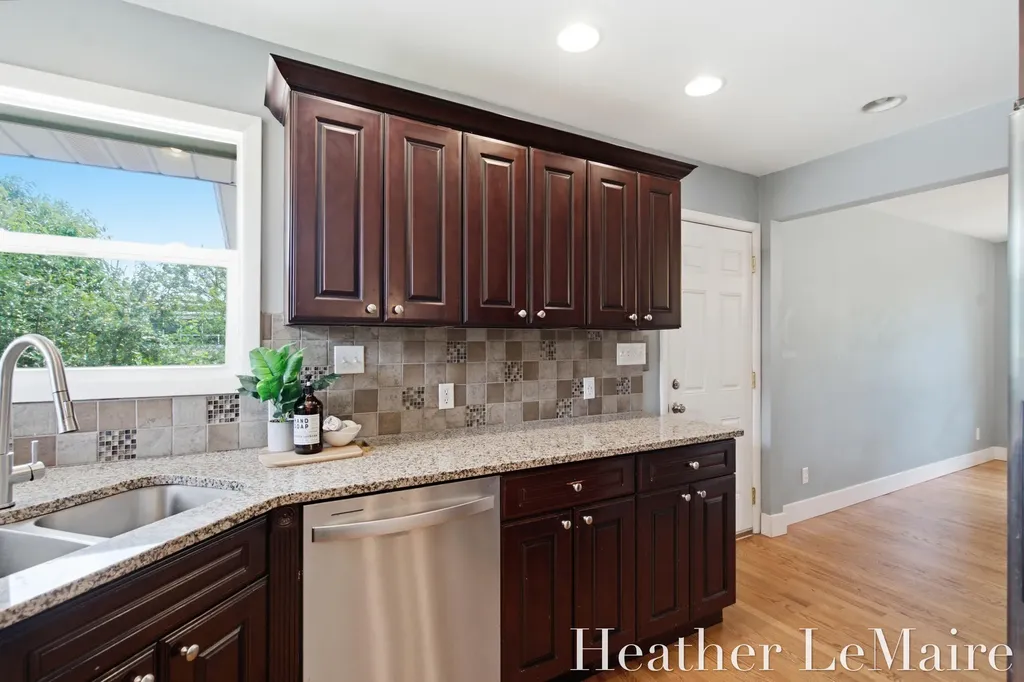 3706 Navaho Street SW Grandville City MI 49418