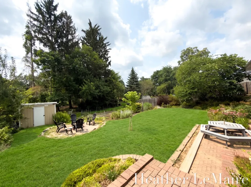 3706 Navaho Street SW Grandville City MI 49418