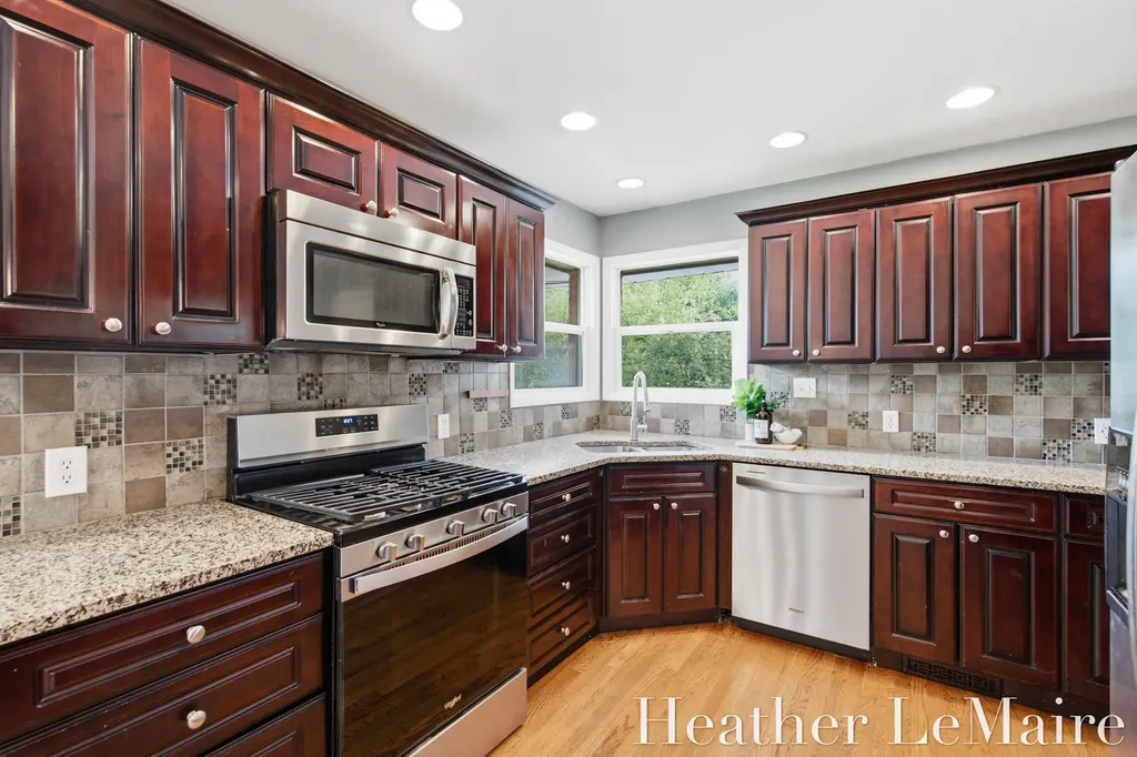3706 Navaho Street SW Grandville City MI 49418
