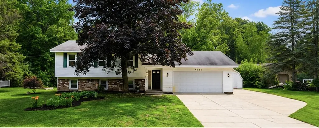4251 Century Drive Dorr Township MI 49323
