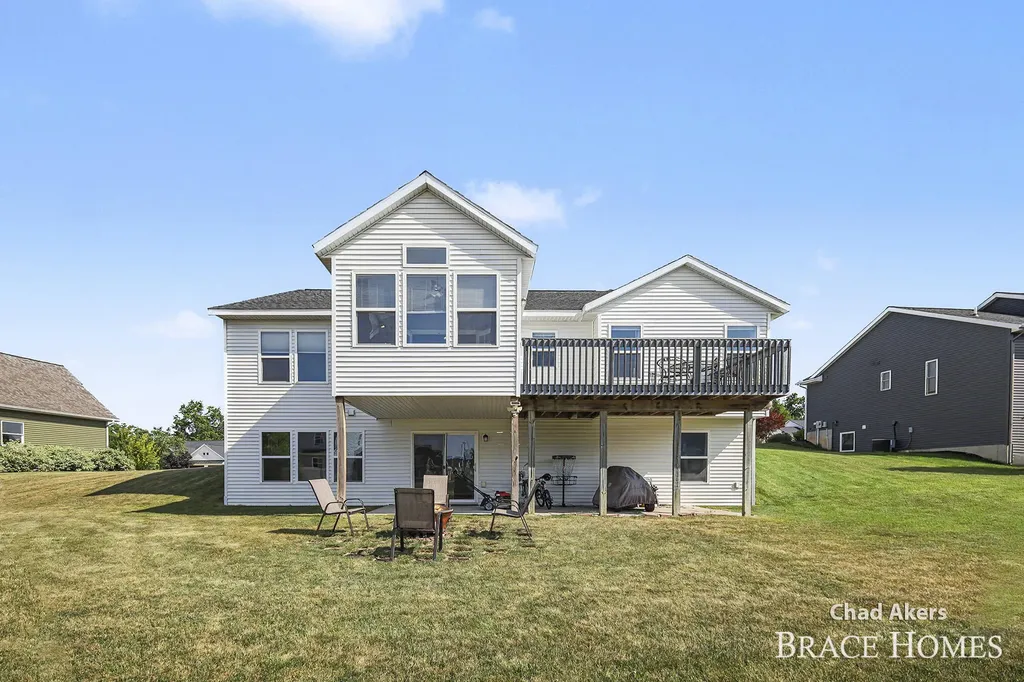 4634 Gordonshire NW Walker City MI 49534
