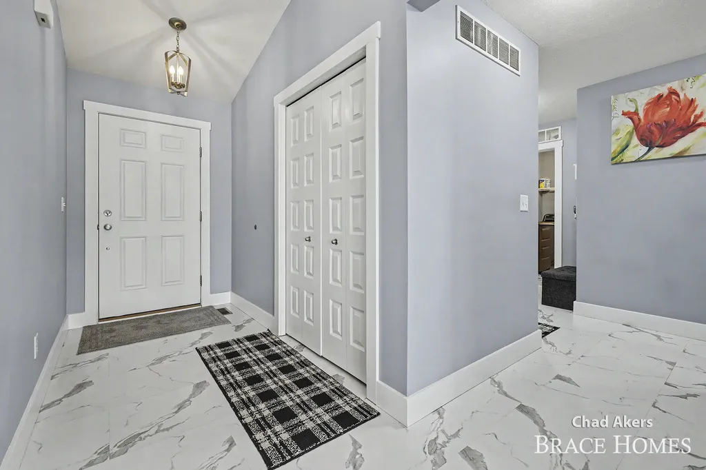 4634 Gordonshire NW Walker City MI 49534