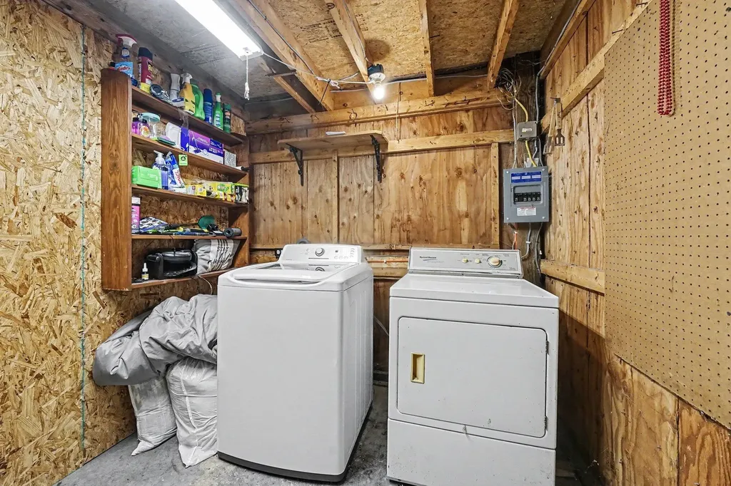 2644 Lansing Street Crystal Township MI 48818
