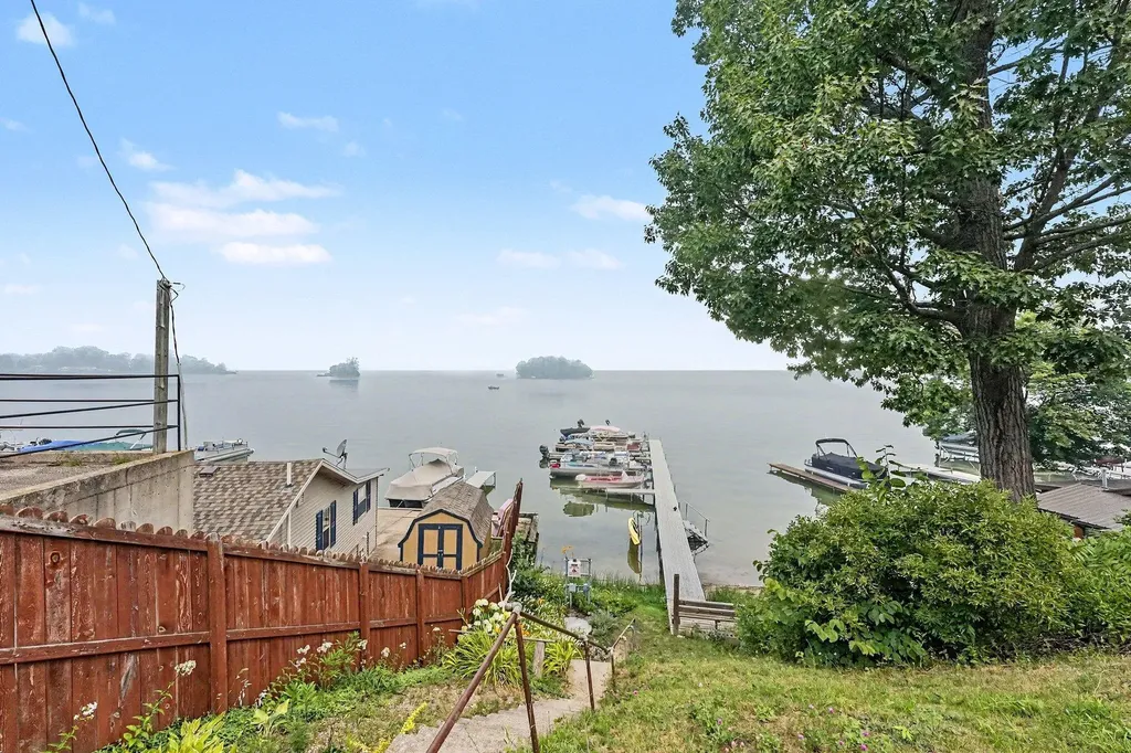 2644 Lansing Street Crystal Township MI 48818