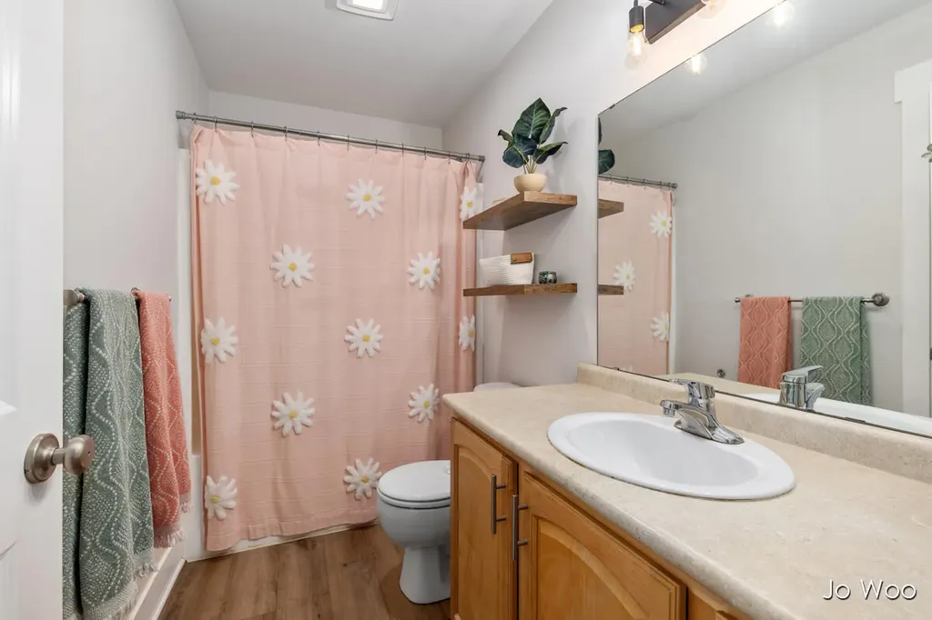 3529 Buttrick Avenue SE Cascade Charter Township MI 49301