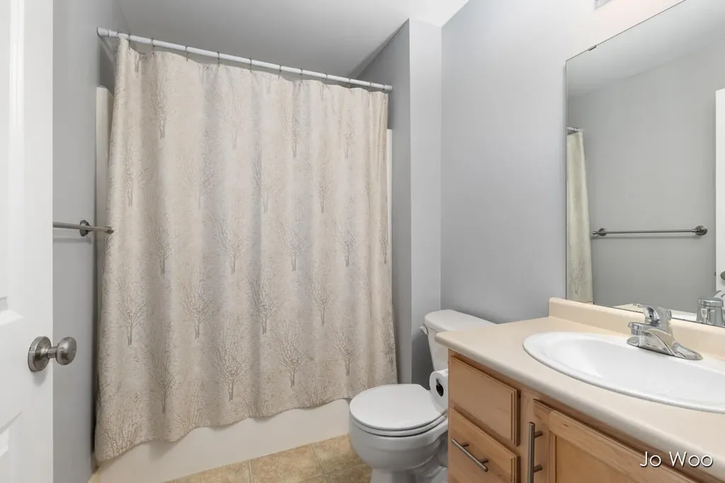 3529 Buttrick Avenue SE Cascade Charter Township MI 49301