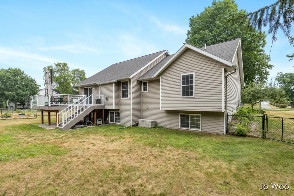 3529 Buttrick Avenue SE Cascade Charter Township MI 49301