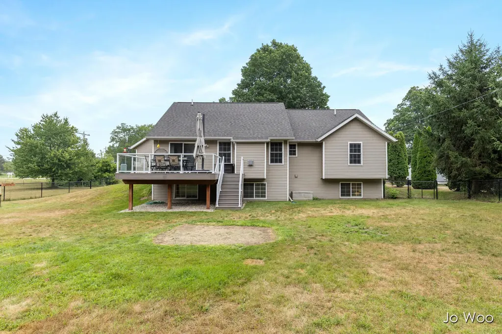 3529 Buttrick Avenue SE Cascade Charter Township MI 49301