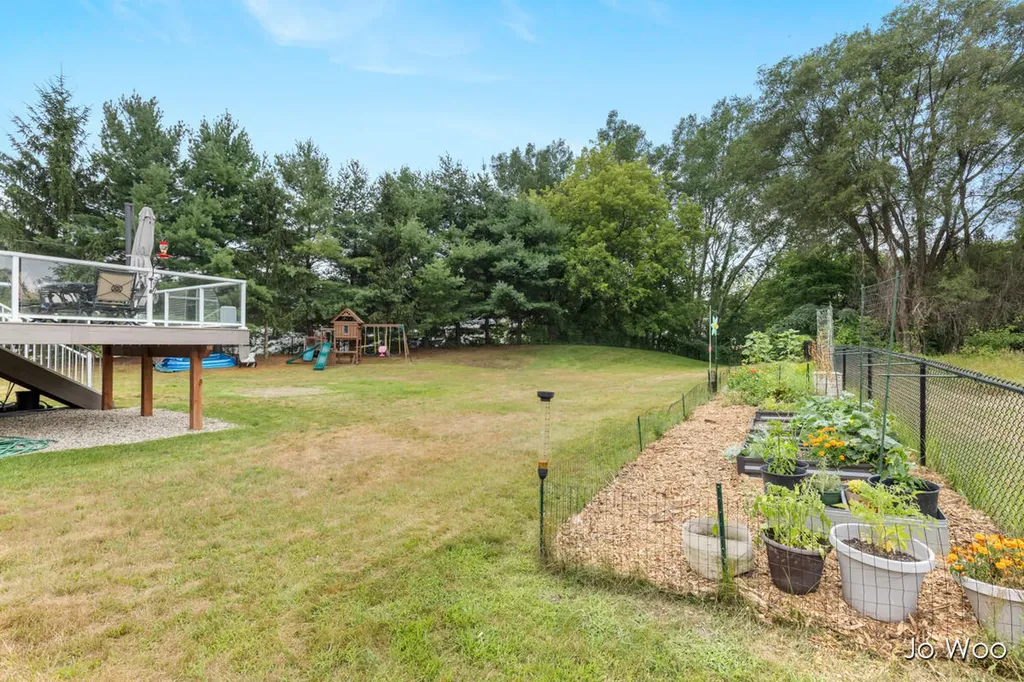 3529 Buttrick Avenue SE Cascade Charter Township MI 49301