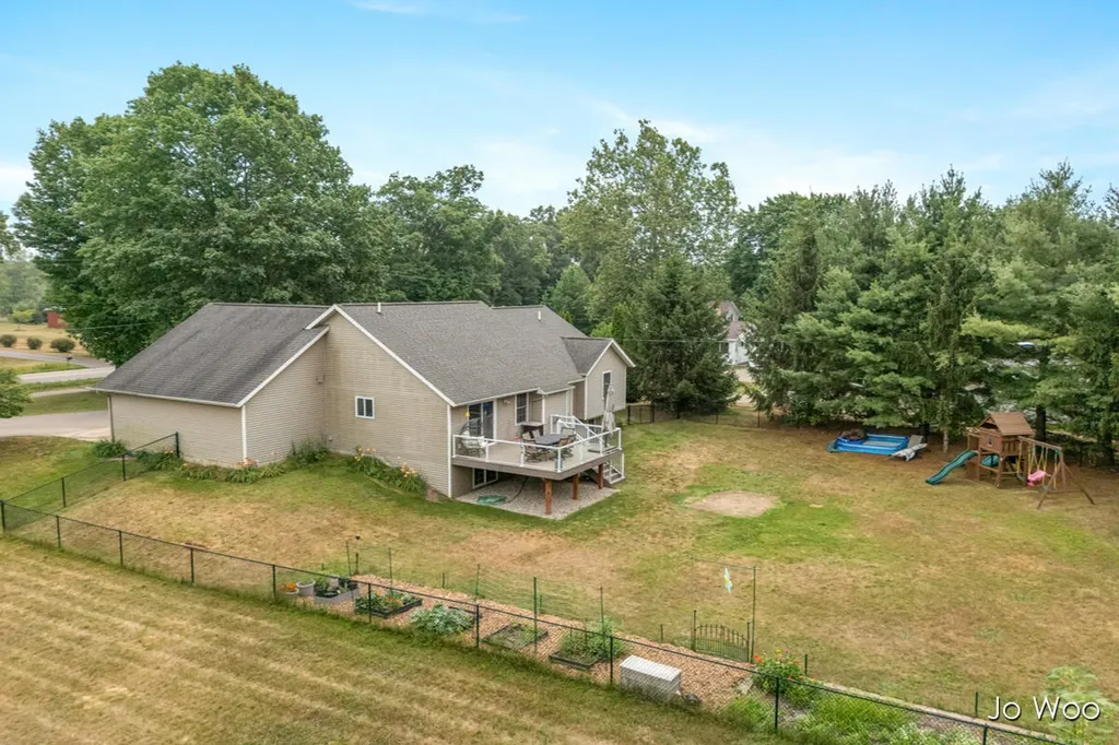 3529 Buttrick Avenue SE Cascade Charter Township MI 49301