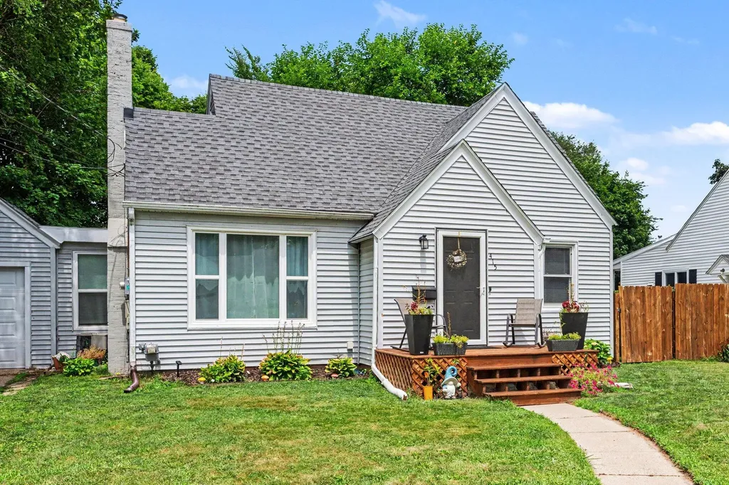 415 Glendale Boulevard Parchment City MI 49004