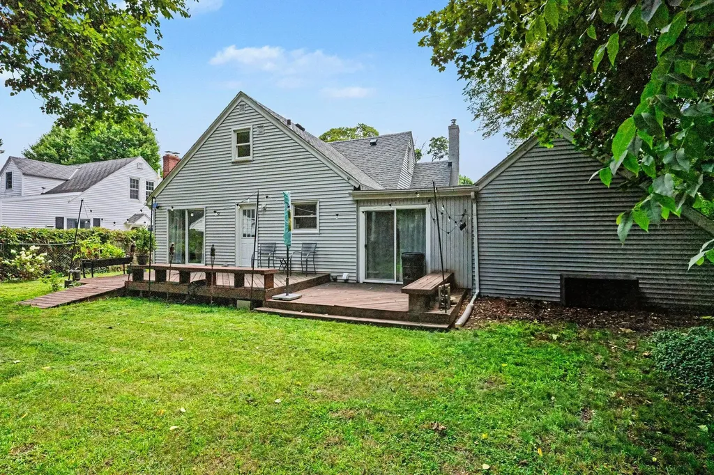 415 Glendale Boulevard Parchment City MI 49004
