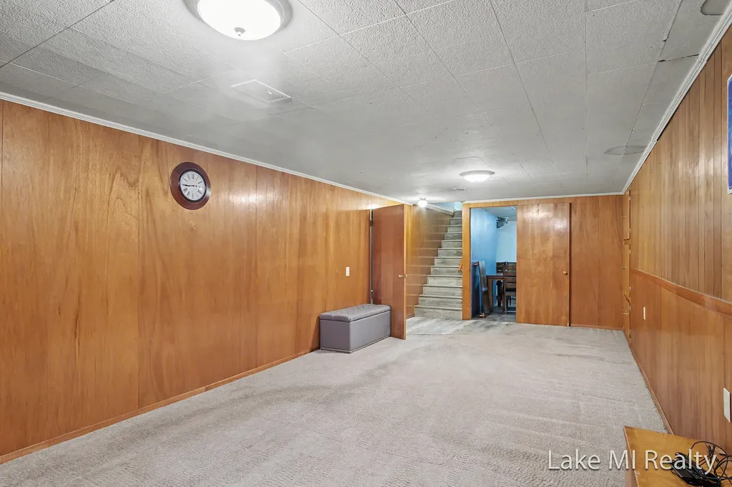 938 Calvary Avenue NW Grand Rapids City MI 49504