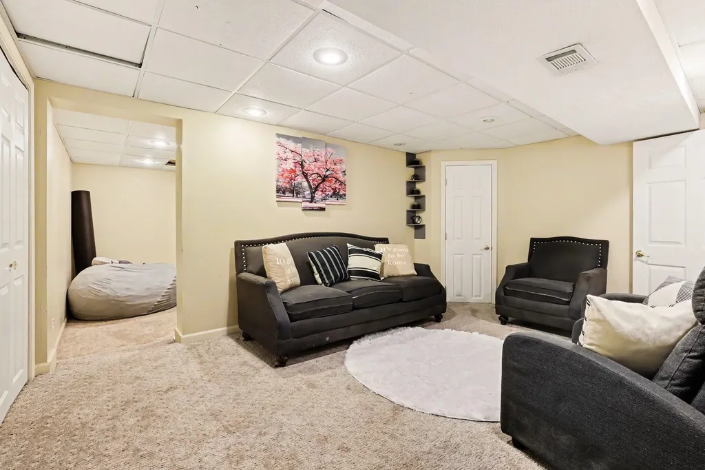 507 Floral Drive Belding City MI 48809