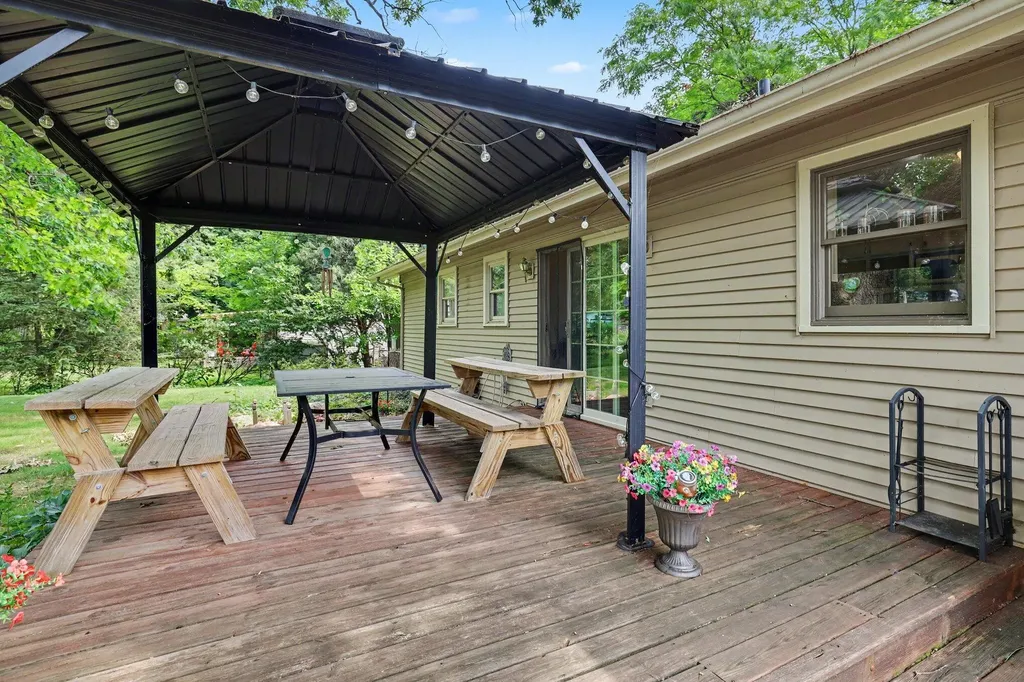 507 Floral Drive Belding City MI 48809
