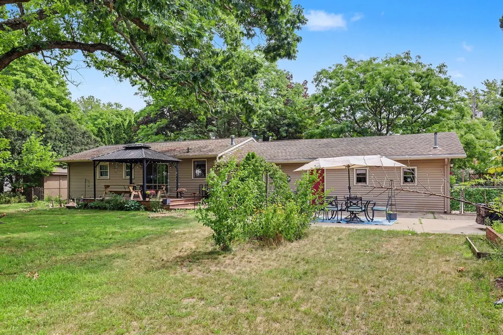 507 Floral Drive Belding City MI 48809