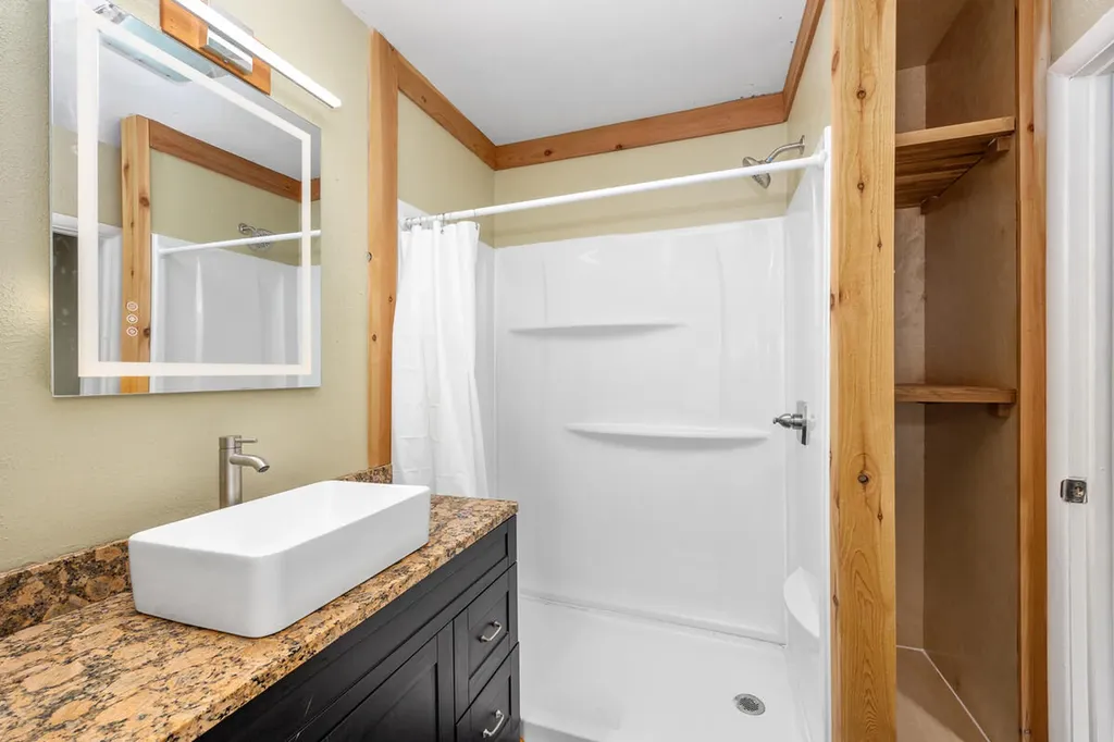 448 E Stockbridge Avenue Kalamazoo City MI 49001