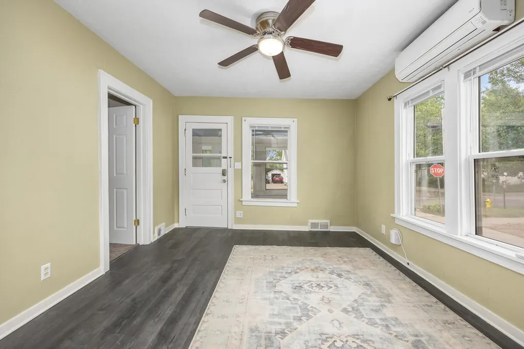 448 E Stockbridge Avenue Kalamazoo City MI 49001
