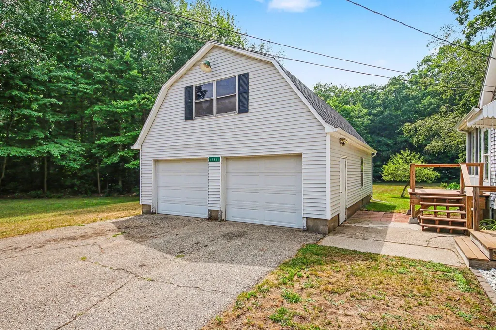 17811 148th Avenue Spring Lake Township MI 49456