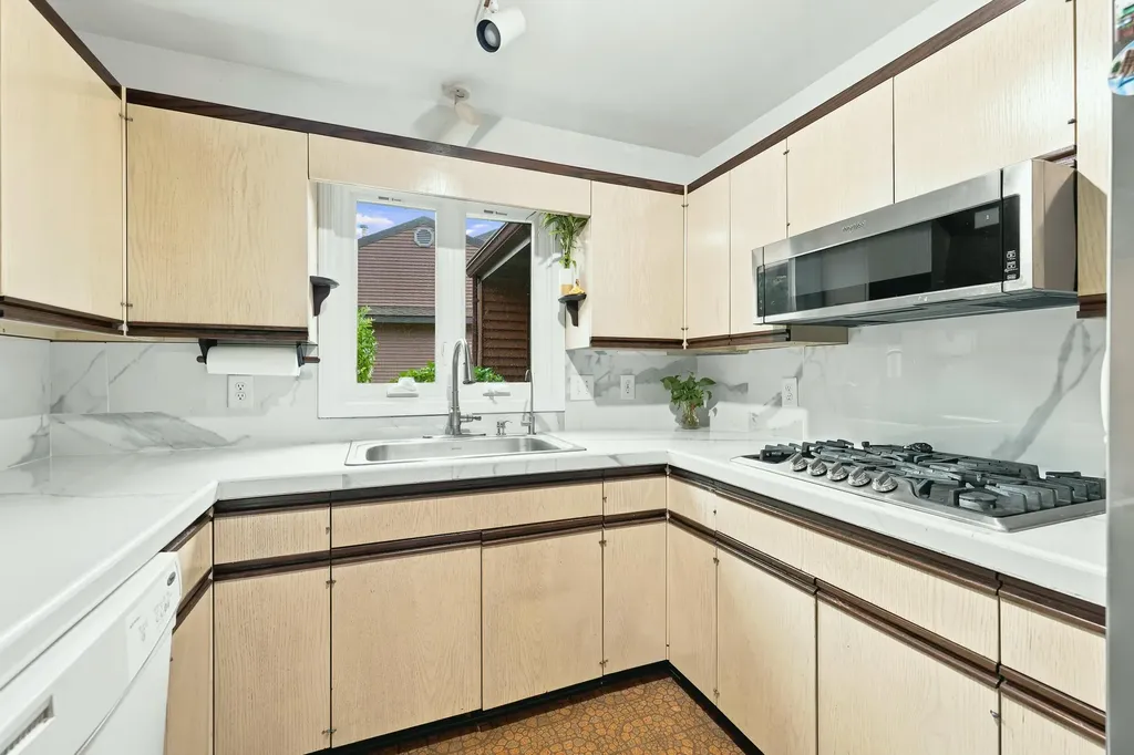 625 Maple Creek Drive Holland City MI 49423