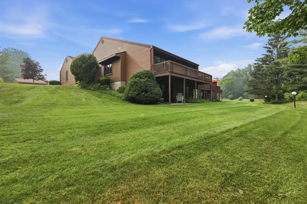 625 Maple Creek Drive Holland City MI 49423