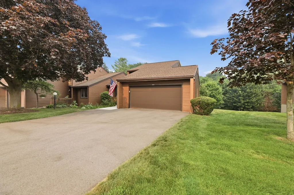 625 Maple Creek Drive Holland City MI 49423