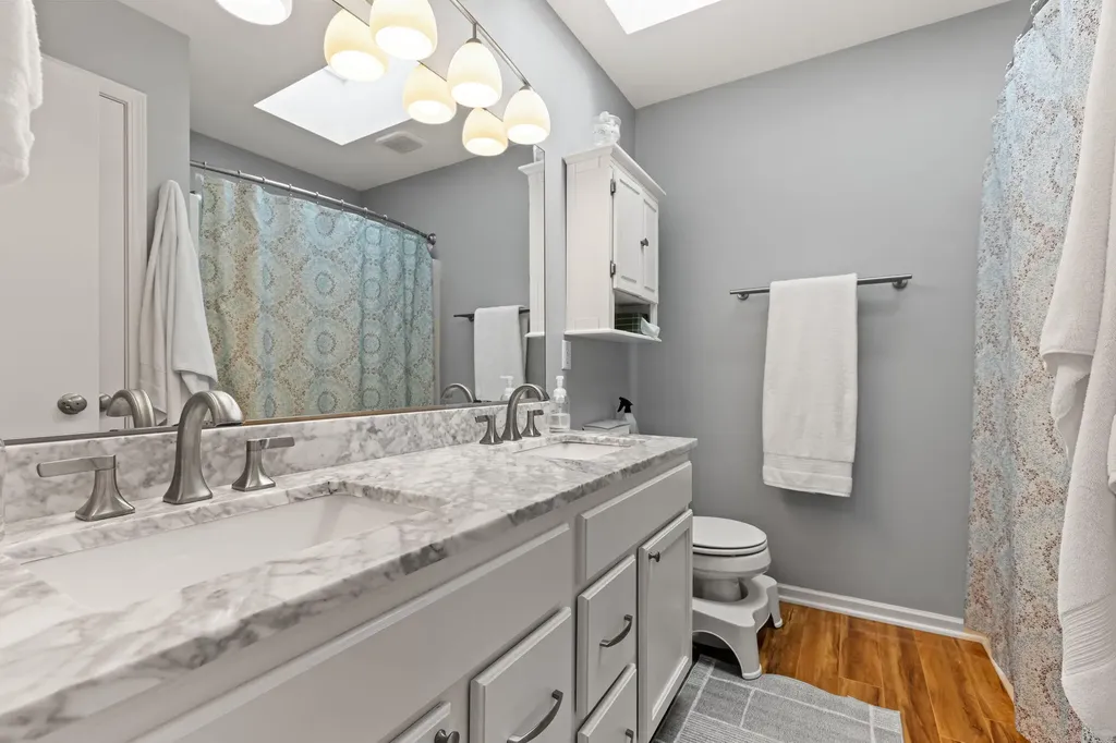 4554 Country Hill Drive SE Kentwood City MI 49512