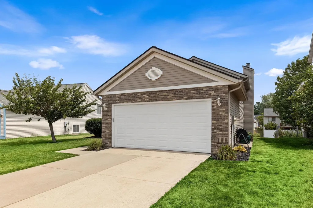 4554 Country Hill Drive SE Kentwood City MI 49512