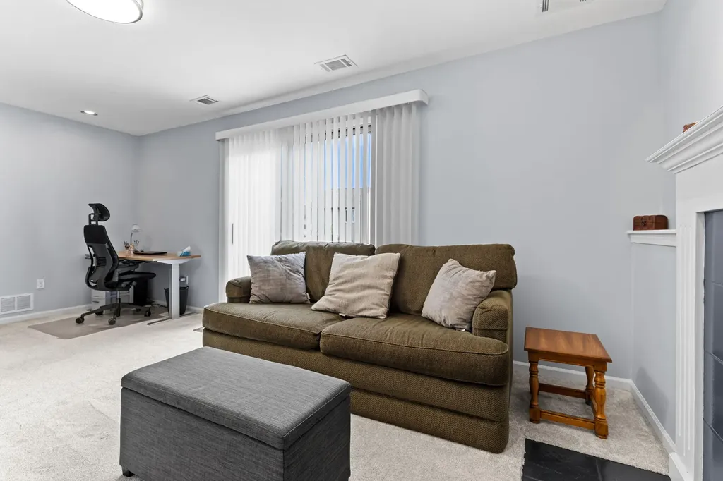 4554 Country Hill Drive SE Kentwood City MI 49512