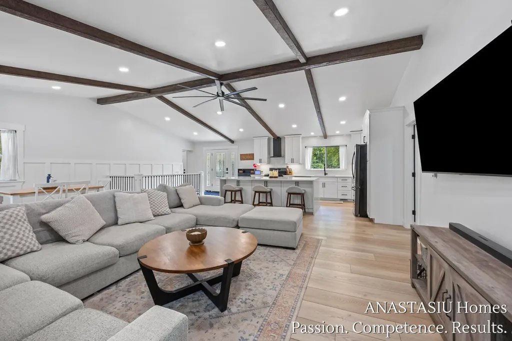 2661 Van Dam Drive NE Plainfield Charter Township MI 49306