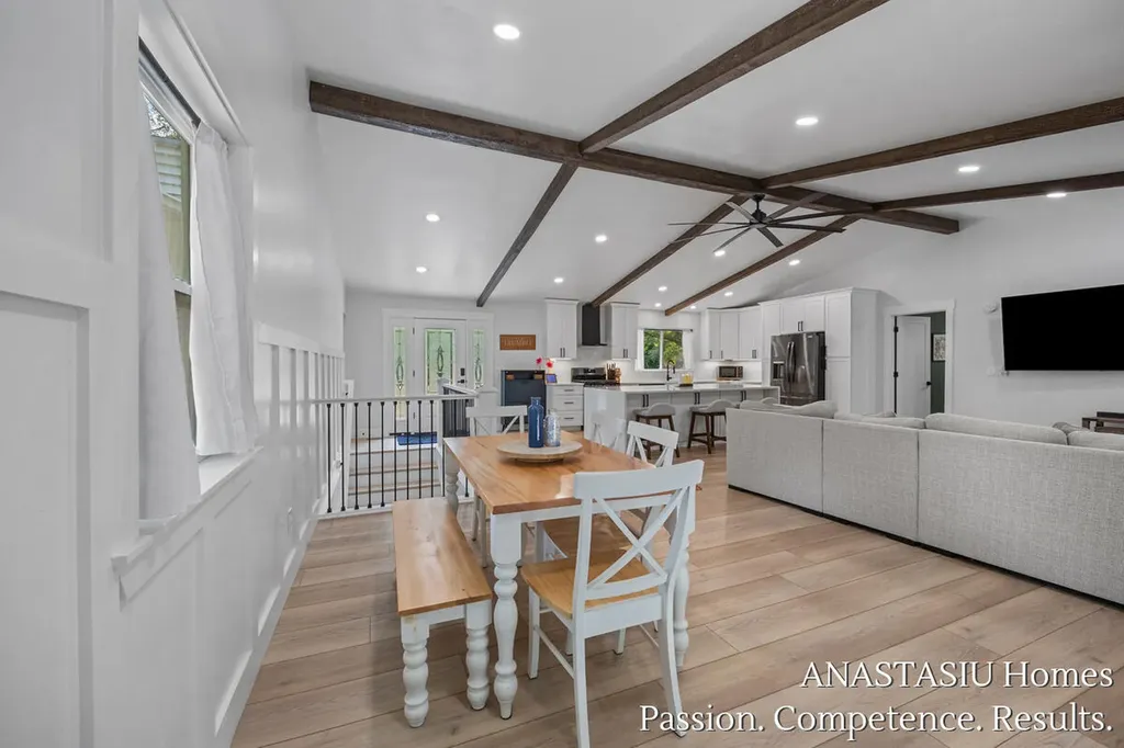 2661 Van Dam Drive NE Plainfield Charter Township MI 49306