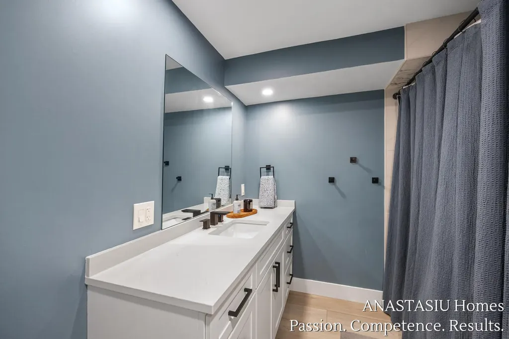 2661 Van Dam Drive NE Plainfield Charter Township MI 49306