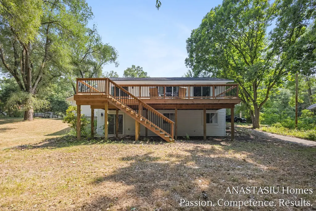2661 Van Dam Drive NE Plainfield Charter Township MI 49306