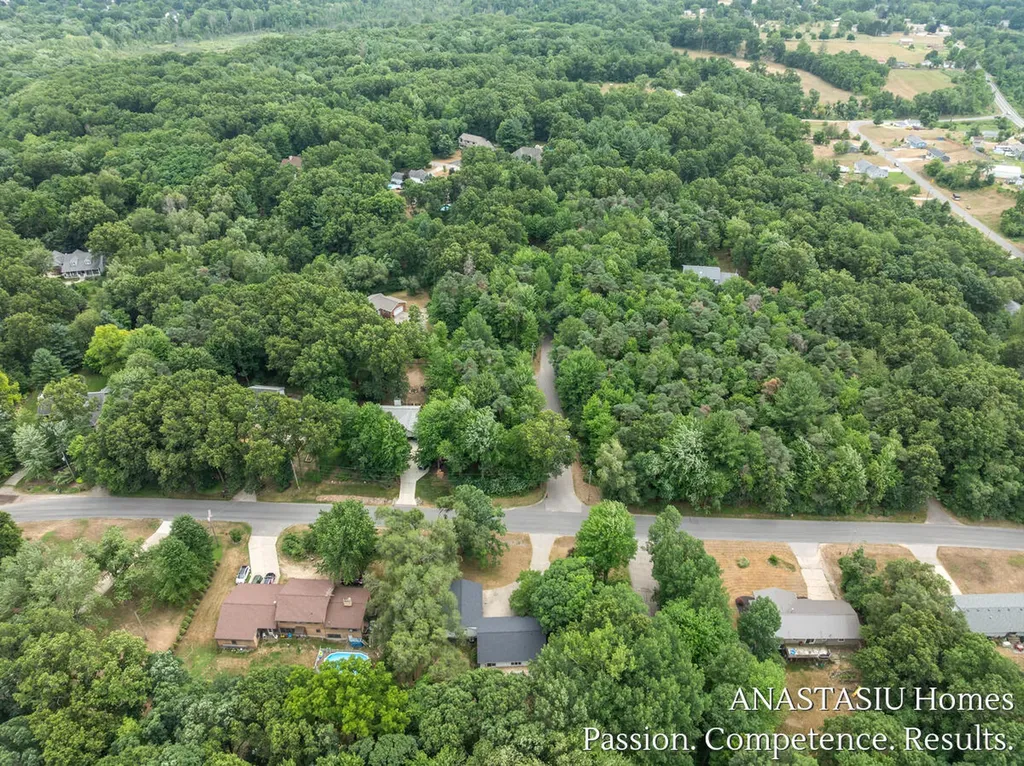 2661 Van Dam Drive NE Plainfield Charter Township MI 49306