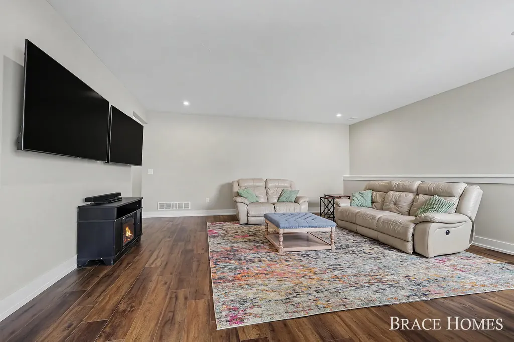 8235 Country Rail Drive SW Byron Township MI 49315