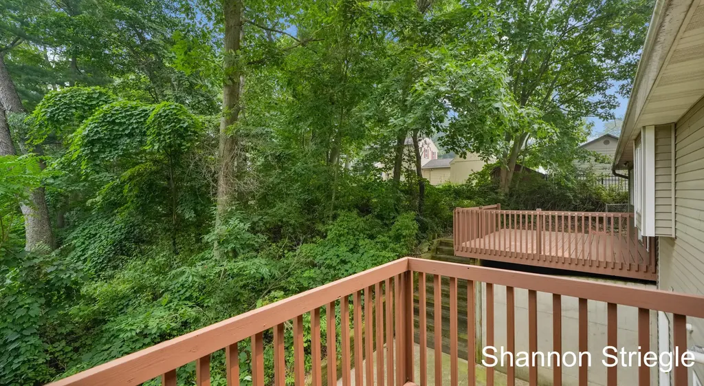 4864 Westshire Drive NW Alpine Township MI 49321