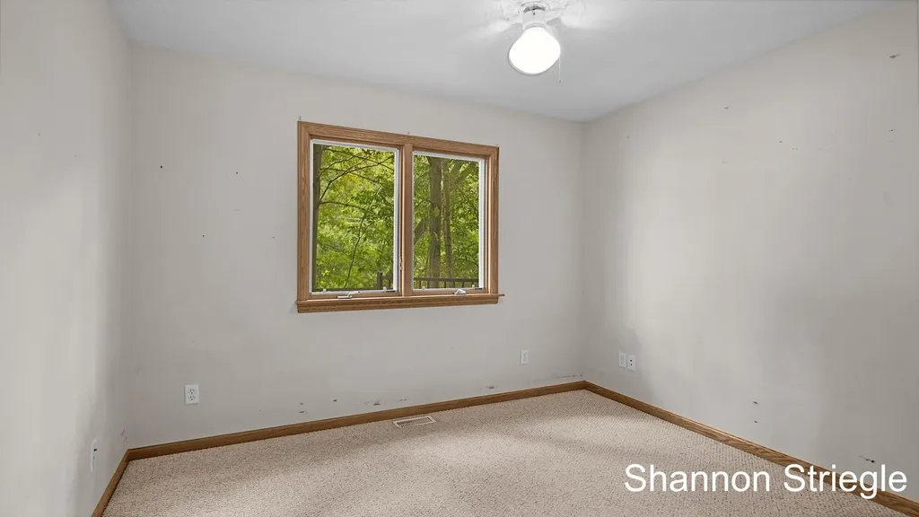 4864 Westshire Drive NW Alpine Township MI 49321