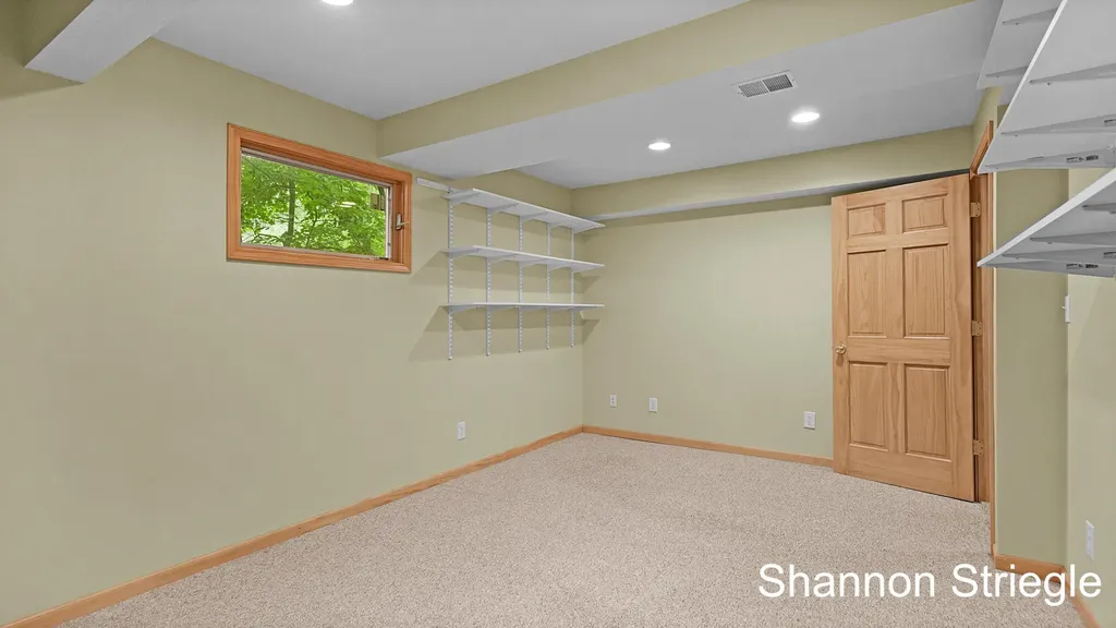 4864 Westshire Drive NW Alpine Township MI 49321
